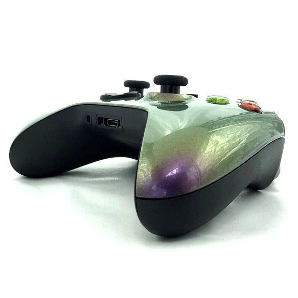 Custom Xbox Series X / S Wireless Controller - Glossy Chameleon Pink Green - Picture 7 of 8